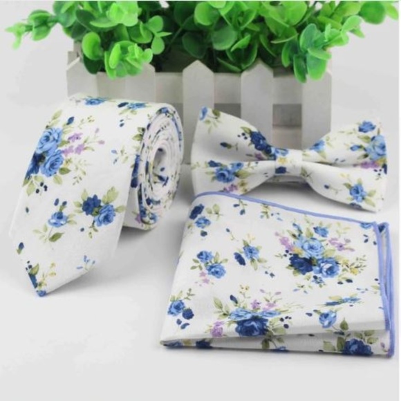 LiveChicStyle Other - Blue & White Floral Tie Set, NEW 3 pcs